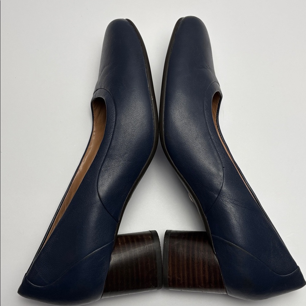 Clarks Artisan Women’s Sz7.5 Navy Leather Round-Toe Pumps‎ #0264 - Picture 8 of 11